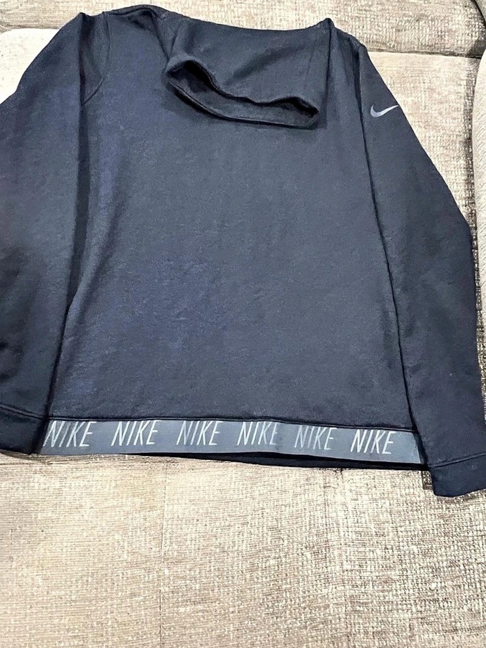 Nike Dri-FIT Funnel Neck Repeat Logo Hem Sweatshirt Black XL